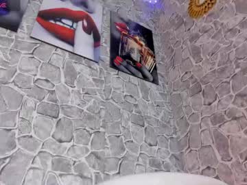 karlaebony_ts