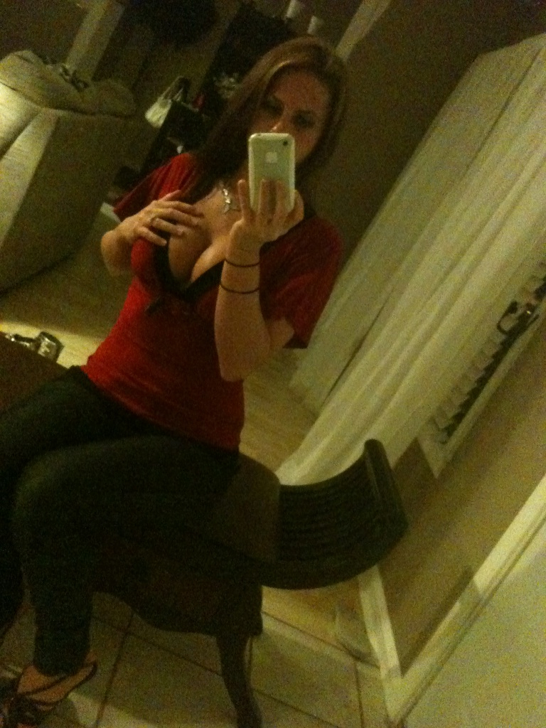 Amateur Brunette — 13